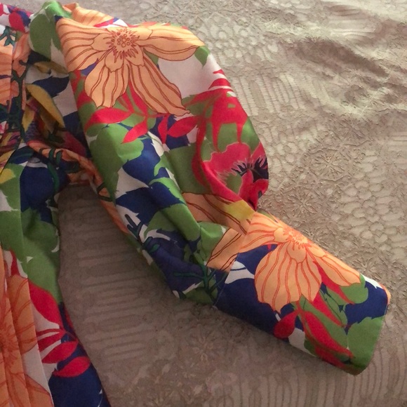 Top - Picture 3 of 5